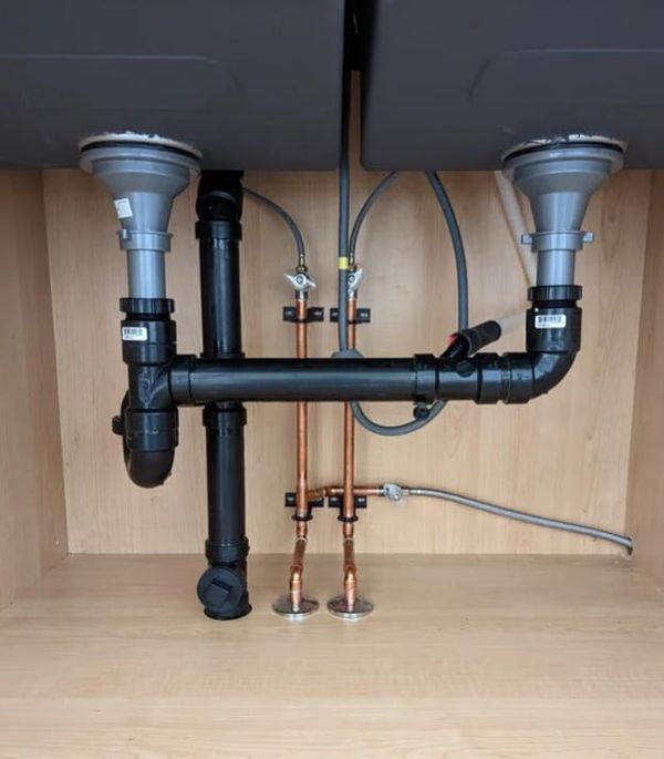 Underground plumbing pipe repair